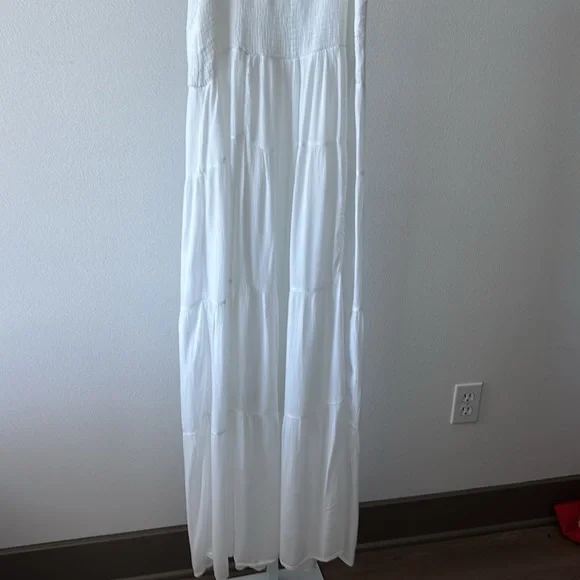 Tiered Dress SZ M White Maxi Beachy Smocked Ruffle Cottagecore Resort Fairycore - Picture 14 of 16